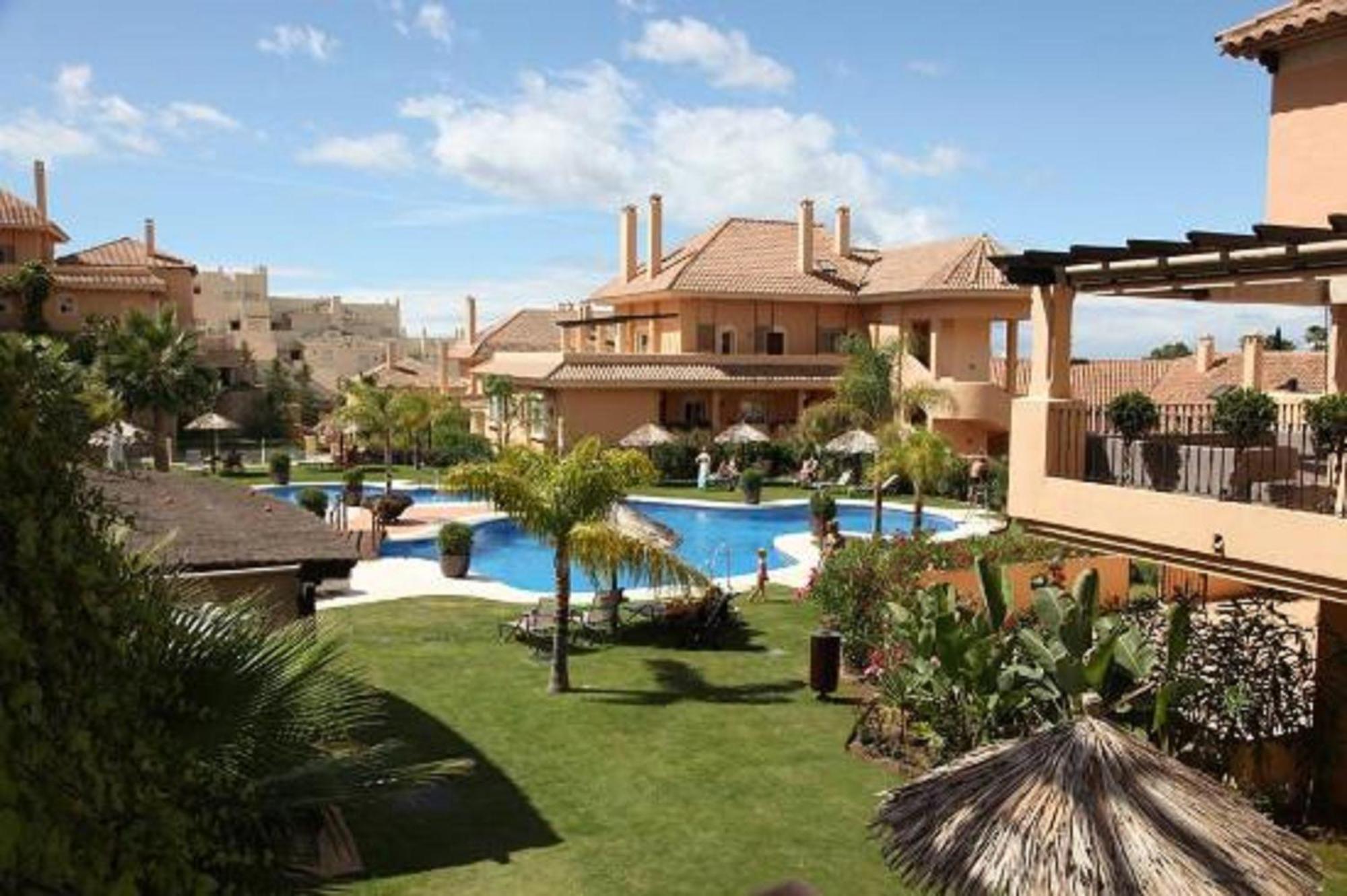 Aloha Hill Club Lluxury 5 Star Golf Resort Near Puerto Banus And Marbella Esterno foto